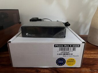 Pro-Ject Phono Box E vo folii ako nový čierny záruka - 3