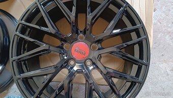 R18 5x114,3 mm ALU disky MAM čierne - 3