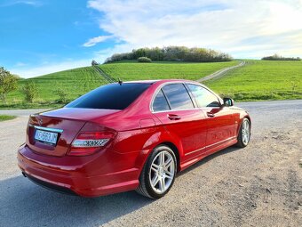 Mercedes C trieda 220 CDI Avantgarde Sport AMG A/T - 3