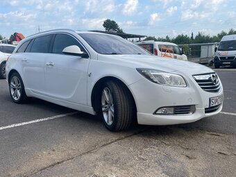 Predám Opel Insignia 2,0 CDTI biturbo 4x4 - 3