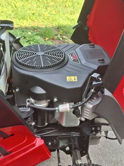 Predám záhradný traktorík - 3