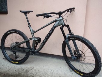 Enduro Trek Slash 7 -odpružení RS Ultimate, stav nového kola - 3
