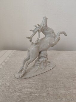 Schaubach jeleň porcelánová soška - 3