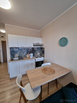 Na prenájom zrekonštruovaná garsónka s balkónom v Skalici - 3