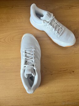 Biele tenisky adidas - 3