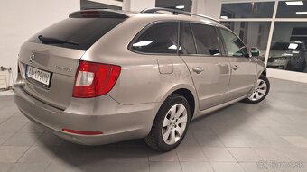 Skoda Superb Combi 1.6TDI 77kw 2013 - 3