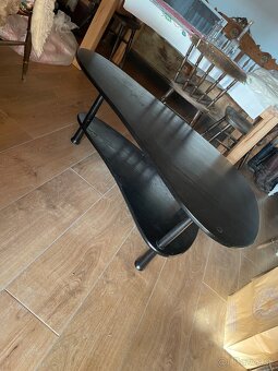 Konferencny stolik - 3