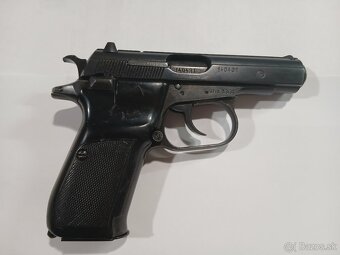 Predám pištoľ ČZ mod.82 - 3