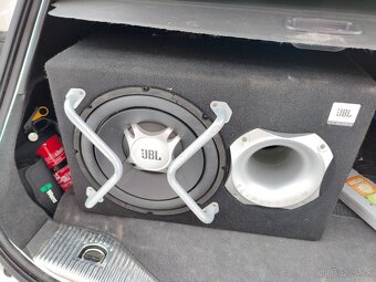 Subwofer + zosilnovac JBL + kapacitor - 3