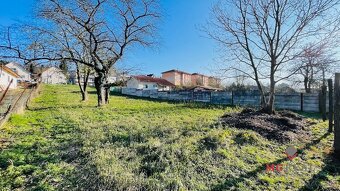 Na predaj stavebný pozemok v obci Skačany 1382 m2 - 3