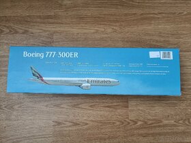 Model Boeing 777-300er Emirates new livery - 3