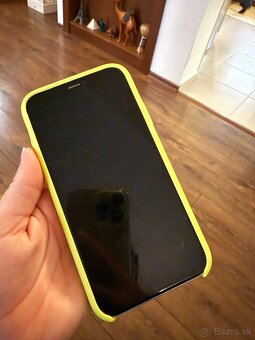 iPhone XR 128 GB - 3