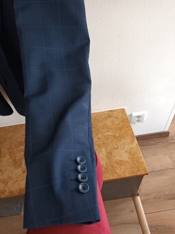 Tmavo modrý oblek pre chlapca výš. 176cm/veľ. 44 - 3