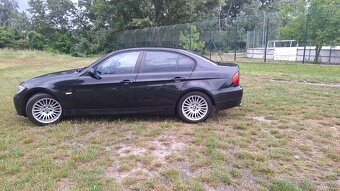 BMW e90 318 d - 3