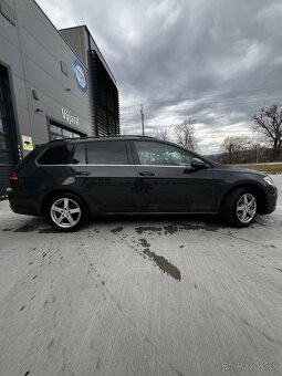 Volkswagen Golf VII Combi 2.0 TDI DSG Highline - 3