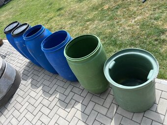 Predám plastové sudy a tunku na mletie hrozna - 3
