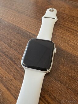 Apple Watch SE 44mm - 3