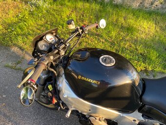 Suzuki gsxr 750 - 3