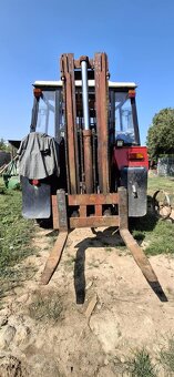 Vysokozdvižná veža za traktor - 3