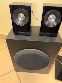 Predám domáce kino Samsung HT-C5530 Blue-ray - 3