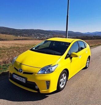 Predám Toyota Prius 1.8 Hybrid 2012 - 3
