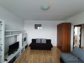 Ideálny 1 izbový byt v Petržalke s výhľadom na jazero Draždi - 3