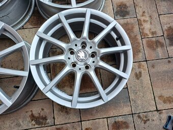 hlinikové disky-Audi,Vw,Seat,Skoda,--7,5Jx17-ET-35---5x112 - 3