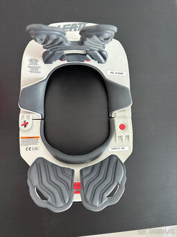 Leatt Neck Brace Chranic krku 5.5 - 3