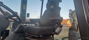 CAt 432 D - 3