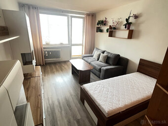 Zariadená garsónka s lodžiou 32 m2 Západná ul. Trenčín - 3