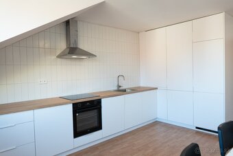 NA PRENÁJOM 3 izbový byt v centre Piešťan - 100m2 - 3