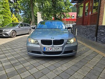 Bmw e90 325i - 3