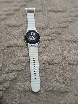 Samsung Galaxy Watch7 40 mm LTE béžová - 3