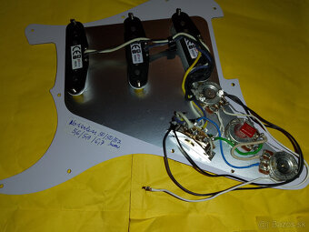 Predám nový kompletný pickguard - 3