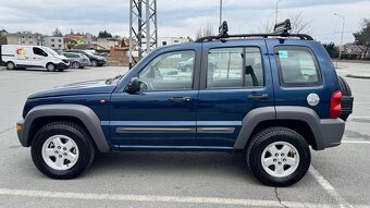 Jeep Cherokee KJ 2,8 CRD - 3