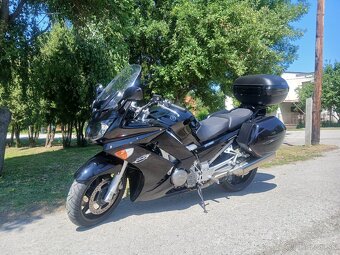 Yamaha FJR 1300 - 3