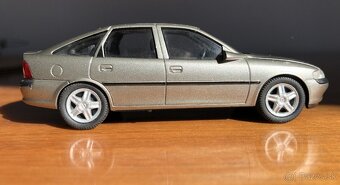 Opel Vectra B  1:43 Schuco Germany - 3