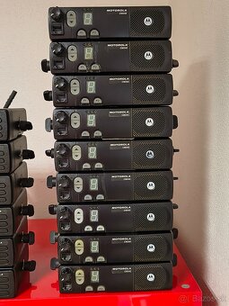 Vysielačky Motorola VHF do auta - 3
