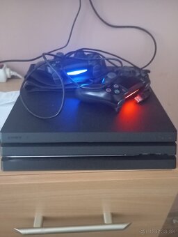 Playstation 4 - 3