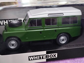 Ponúkam nepoškodený model KOVOVY Land Rover series 3,zelenej - 3