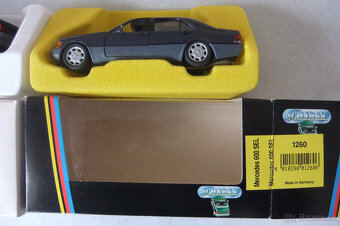 Predam auticka Mercedes Benz v mierke 1:43 - 3