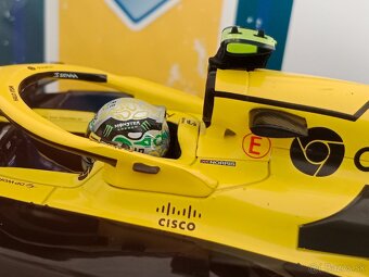 F1 McLaren MCL38 - 3