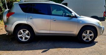 TOYOTA RAV4 - 3