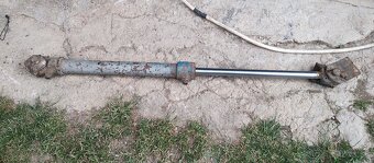 Predam hydraulicky valec a Majler - 3