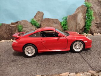 Prodám model 1:18 porsche 911 GT3 996 - 3