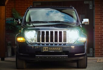 Jeep Cherokee 2.8CRD 130kW, LIMITED, M6, 4x4, MANUÁL - 3