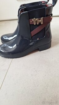 Tommy Hilfiger - 3