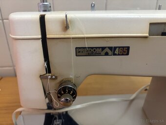 Retro šijací stroj - 3