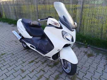 Suzuki Burgman 650 Executive - 3