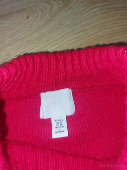 Svetríky XS 6 €/ks - 3